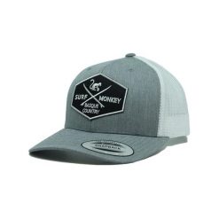 Czapka Trucker - 6 paneli / Uniwersalny rozmiar (Szary/Biały). Szare czapki męskie SURF MONKEY, z aplikacjami. Za 179.95 zł.