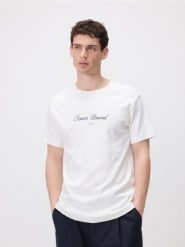 T-shirt regular z haftem - złamana biel. T-shirty męskie Reserved, l, bez wzorów, z bawełny, bez kołnierzyka. W wyprzedaży za 45.99 zł.