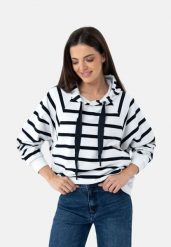 Bluza oversize z kapturem B-AIKA. Białe bluzy z kapturem damskie Volcano, l, z bawełny. Za 169.99 zł.