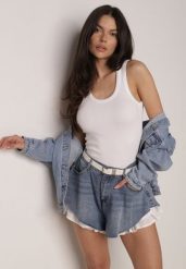 Niebieskie Bawełniane Szorty Jeansowe z Falbanami Demite. Niebieskie szorty damskie Born2be, bez wzorów, z bawełny, eleganckie. Za 129.99 zł.