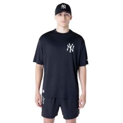 T-Shirt New Era League Essentials Tee Neyyan Dorośli. Czarne t-shirty męskie New Era, s, bez wzorów, z materiału, bez kołnierzyka. Za 157.00 zł.