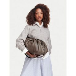 Torebka Weekend Max Mara. Brązowe torebki klasyczne damskie Weekend Max Mara, bez wzorów, bez dodatków. Za 2,334.00 zł.