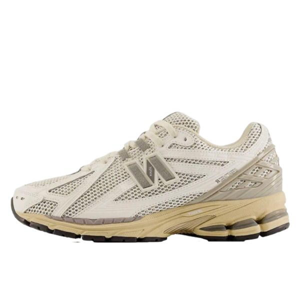 Buty do chodzenia dla dorosłych New Balance 1906R White Grey Cream. Brązowe obuwie treningowe damskie New Balance, na fitness i siłownię. Za 837.99 zł.