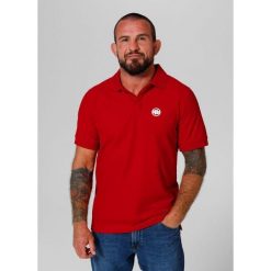 Koszulka męska Pitbull Polo Pique Rockey. Czerwone koszulki polo męskie PITBULL, m, bez wzorów, bez ramiączek. Za 129.99 zł.