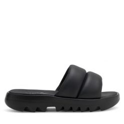 Klapki Reebok. Czarne klapki damskie Reebok, bez wzorów, bez obcasa. Za 229.99 zł.