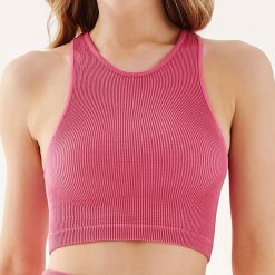 Bezszwowy top damski z dekoltem halter rib rose. Czerwone topy damskie Gabriella, l, bez wzorów, z dzianiny, bez ramiączek. Za 69.60 zł.