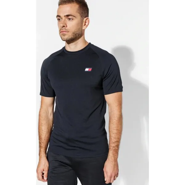 Tommy Sport Koszulka Back Logo , czarny, rozmiar L. Czarne t-shirty sportowe męskie Tommy Hilfiger, l, z materiału, bez ramiączek. W wyprzedaży za 139.99 zł.