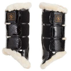 Zamknięte buty z lakierowanej skóry BR Equitation Majestic. Czarne buty wizytowe męskie BR, z futra, bez zapięcia. Za 228.50 zł.