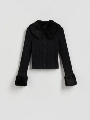 Sweter z kołnierzem - czarny. Czarne swetry klasyczne damskie Reserved, l, z bawełny, bez kołnierzyka. Za 139.99 zł.