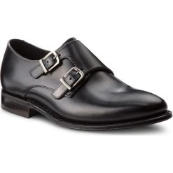 Półbuty LLOYD - Wilko 26-793-00 Black. Czarne buty wizytowe męskie Lloyd, z materiału, bez zapięcia. W wyprzedaży za 879.00 zł.