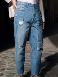 Jeansy carrot fit - niebieski. Niebieskie jeansy męskie Sinsay. W wyprzedaży za 29.99 zł.