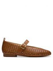 Clarks Półbuty Fawna Jane 26181228 Brązowy. Brązowe półbuty damskie Clarks, bez wzorów, ze skóry, bez obcasa, na płaskiej podeszwie. Za 289.99 zł.