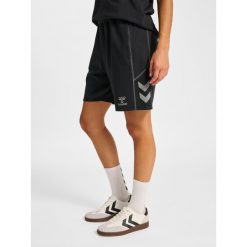 Szorty damskie Hummel Move 2.0. Czarne szorty damskie HUMMEL, bez wzorów, sportowe. Za 270.50 zł.