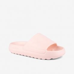 Klapki damskie Coqui. Czerwone klapki damskie Coqui, bez wzorów, z materiału, bez obcasa. Za 136.99 zł.