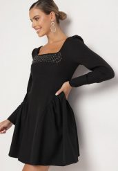 Czarna Sukienka Rozkloszowana z Kwadratowym Dekoltem Enarel. Czarne sukienki damskie Born2be, na co dzień, l, z aplikacjami, eleganckie, bez kołnierzyka, bez ramiączek, maxi, proste. W wyprzedaży za 151.99 zł.