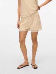 Vero Moda Szorty w kolorze kremowym rozmiar: M. Brązowe szorty damskie Vero Moda, bez wzorów. Za 77.45 zł.
