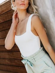 Milan Kiss Top w kolorze białym rozmiar: XL. Białe topy damskie Milan Kiss, xl, bez wzorów, z wiskozy, bez kołnierzyka. Za 113.99 zł.