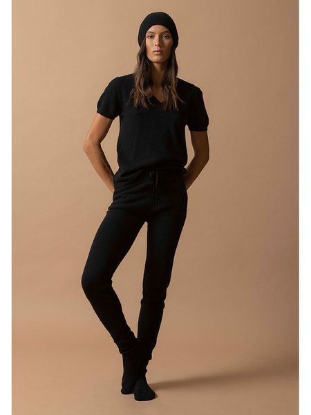 Perfect Cashmere Kaszmirowe spodnie "Gwen" w kolorze czarnym rozmiar: M. Czarne spodnie materiałowe damskie Perfect Cashmere, bez wzorów, z kaszmiru. Za 524.45 zł.