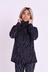 Damska koszulka termiczna z golfem - Black Tiger. Czarne bielizna termoaktywna damska OOSC, s, bez wzorów, z materiału. Za 294.99 zł.
