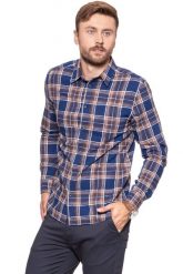 KOSZULA WRANGLER LS 1PKT SHIRT BLUE DEPTHS W5760OPJY 112129453. Niebieskie koszule męskie Wrangler, m, bez wzorów, bez kołnierzyka, bez ramiączek. W wyprzedaży za 69.99 zł.