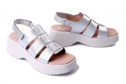 WONDERS D-9724 plata, sandały damskie. Szare sandały damskie Wonders, bez wzorów, ze skóry, bez obcasa. Za 407.92 zł.