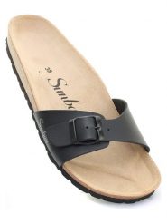 Sunbay Klapki "Jasmin" w kolorze czarnym rozmiar: 39. Czarne klapki damskie Sunbay, bez wzorów, bez obcasa. Za 169.95 zł.