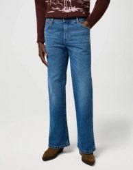 MESKIE SPODNIE WRANGLER LOOSE BOOT SKY BREEZE 112371340. Spodnie materiałowe męskie Wrangler, bez wzorów, z jeansu. Za 219.99 zł.