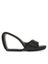 United Nude Klapki Mobius Hi 1000101162 Czarny. Czarne klapki damskie United Nude, bez wzorów, ze skóry, bez obcasa. Za 779.99 zł.