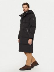 Guess Płaszcz zimowy M4BL44 WGJR2 Czarny Regular Fit. Czarne płaszcze męskie Guess, na zimę, m, z aplikacjami, z syntetyku. Za 1,799.00 zł.
