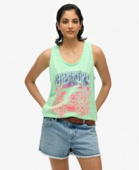 Koszulka surfingowa z psychodelicznym wzorem SUPERDRY. Zielone t-shirty damskie Superdry., m, bez wzorów, z bawełny, bez kołnierzyka. Za 136.65 zł.