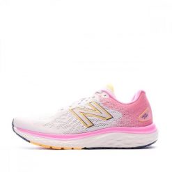 Buty do chodzenia damskie New Balance Fresh Foam 680V7. Białe obuwie do biegania damskie New Balance. Za 435.00 zł.
