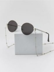 Owalne okulary przeciwsłoneczne - srebrny. Szare okulary przeciwsłoneczne damskie Sinsay, owalne. Za 19.99 zł.