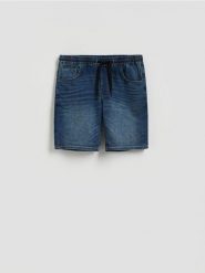 Jeansowe szorty jogger - indigo jeans. Niebieskie szorty męskie Reserved, z denimu, bez kołnierzyka. Za 99.99 zł.