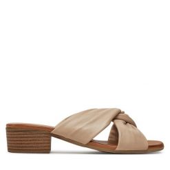 Klapki Piazza. Brązowe klapki damskie Piazza, bez wzorów, bez obcasa. Za 289.99 zł.