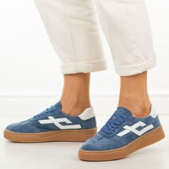 Granatowe skórzane półbuty damskie Cambell 40345. Niebieskie półbuty damskie Cambell, bez wzorów, z dresówki, casualowe, z okrągłym noskiem, bez obcasa. W wyprzedaży za 210.32 zł.