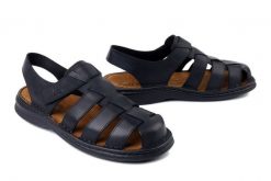 JOSEF SEIBEL 10674 66 100 Max 74 schwarz, sandaly męskie. Czarne sandały męskie Josef Seibel, ze skóry, bez zapięcia. Za 305.92 zł.