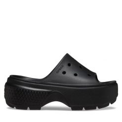 Klapki Crocs. Czarne klapki damskie Crocs, bez wzorów, bez obcasa. Za 219.99 zł.