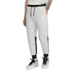 Spodnie sportowe męskie Nike Tech Fleece. Czarne spodnie sportowe męskie Nike, z bawełny. Za 467.85 zł.