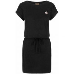 Klasyczna krótka sukienka damska Loap Bluda S z lekkiego materiału. Fioletowe sukienki damskie ZONE PERFECT, na lato, s, bez wzorów, klasyczne, bez kołnierzyka, bez ramiączek, mini, sportowe. Za 148.99 zł.