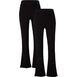 Legginsy z poszerzanymi nogawkami, z mieszanki bawełny (2 pary). Czarne legginsy damskie bonprix, bez wzorów, z bawełny. Za 107.99 zł.