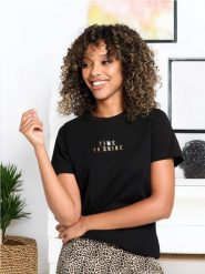 Koszulka z napisem - czarny. Czarne t-shirty damskie Sinsay, l, bez wzorów, bez kołnierzyka. W wyprzedaży za 15.99 zł.