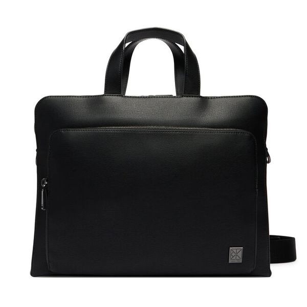 Torba na laptopa Calvin Klein. Czarne torby na laptopa damskie CALVIN KLEIN, bez wzorów. Za 408.99 zł.