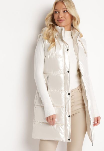 Srebrno-Beżowa Pikowana Kamizelka z Odpinanym Kapturem i Zasuwanymi Kieszeniami Gorcja. Szare kamizelki damskie Born2be, l, z jeansu. Za 199.99 zł.