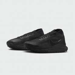 Buty Sportowe Męskie Nike React Pegasus Trail 4 GTX V2. Czarne obuwie do biegania damskie Nike. Za 576.40 zł.