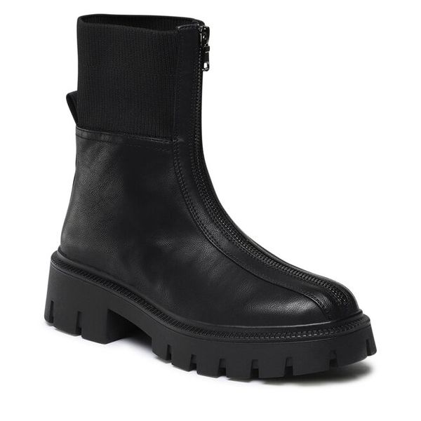 Botki Jenny Fairy. Czarne botki damskie Jenny Fairy, bez obcasa, na słupku, bez zapięcia. Za 139.99 zł.