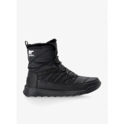 Buty zimowe damskie Sorel Whitney II Plus Lace WP. Czarne obuwie trekkingowe damskie Sorel, na zimę. Za 408.99 zł.