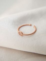 Lodie Silver Srebrny pierścionek z cyrkoniami rozmiar: onesize. Szare pierścionki damskie Lodie Silver, z cyrkonią, srebrne. Za 32.95 zł.