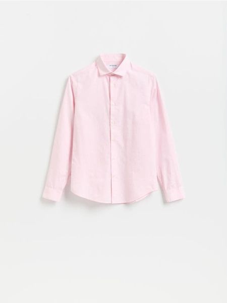 Koszula slim z bawełny egipskiej - pastelowy róż. Czerwone koszule męskie Reserved, l, bez wzorów, z bawełny, bez kołnierzyka, bez ramiączek. Za 139.99 zł.