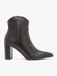 Ciemnobrązowe botki kowbojki na obcasie. Brązowe botki damskie Ryłko, ze skóry, eleganckie, bez obcasa, na obcasie, bez zapięcia. Za 599.99 zł.