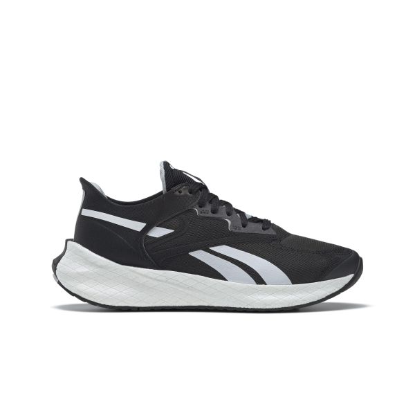 Buty do chodzenia damskie Reebok Floatride Energy Symmetro. Czarne obuwie do biegania damskie Reebok. Za 258.00 zł.